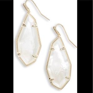Kendra Scott Muriel gold drop earrings ivory pearl